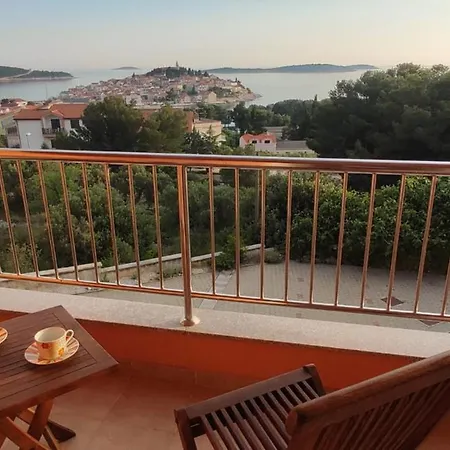 Visum بيت ضيافة Primošten